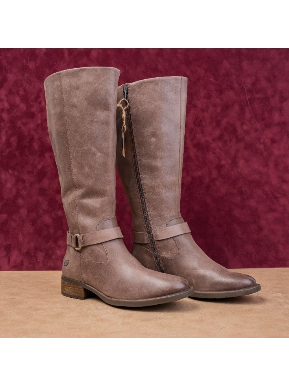 Born Women Saddler Brown Leather Riding Equestrian Wide Calf  Knee Boots sz 7.5
